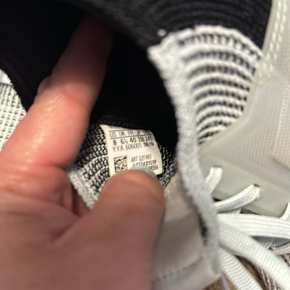 Adidas Boost - Picture 8 of 8